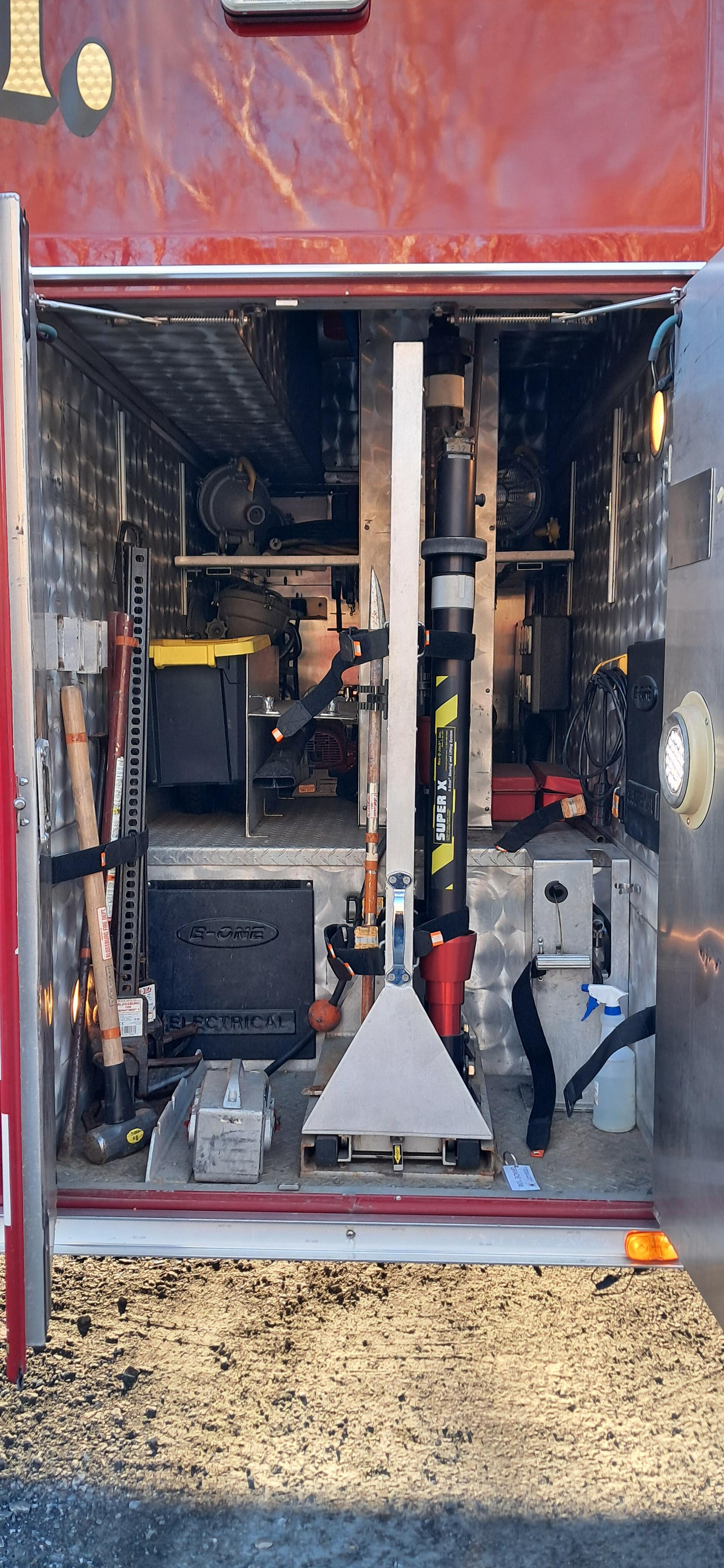 1995 E-One Heavy Rescue - image 16