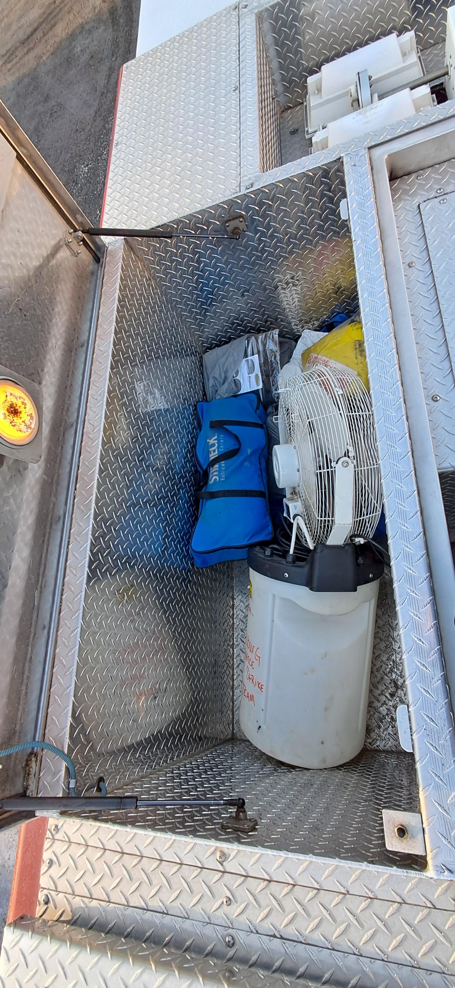 1995 E-One Heavy Rescue - image 30
