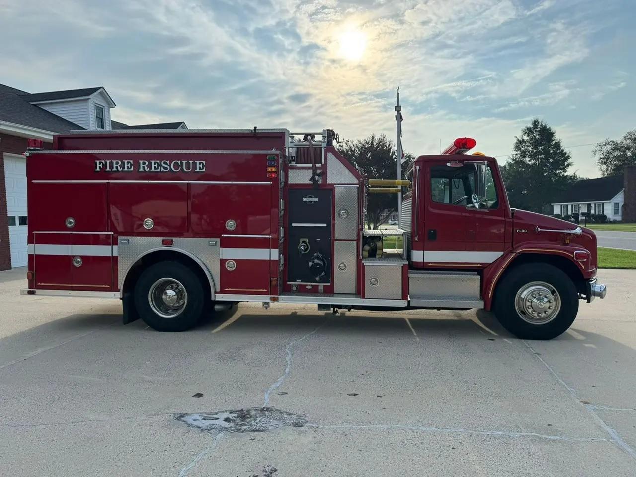 1999 American LaFrance Freightliner Rescue Pumper - image 2