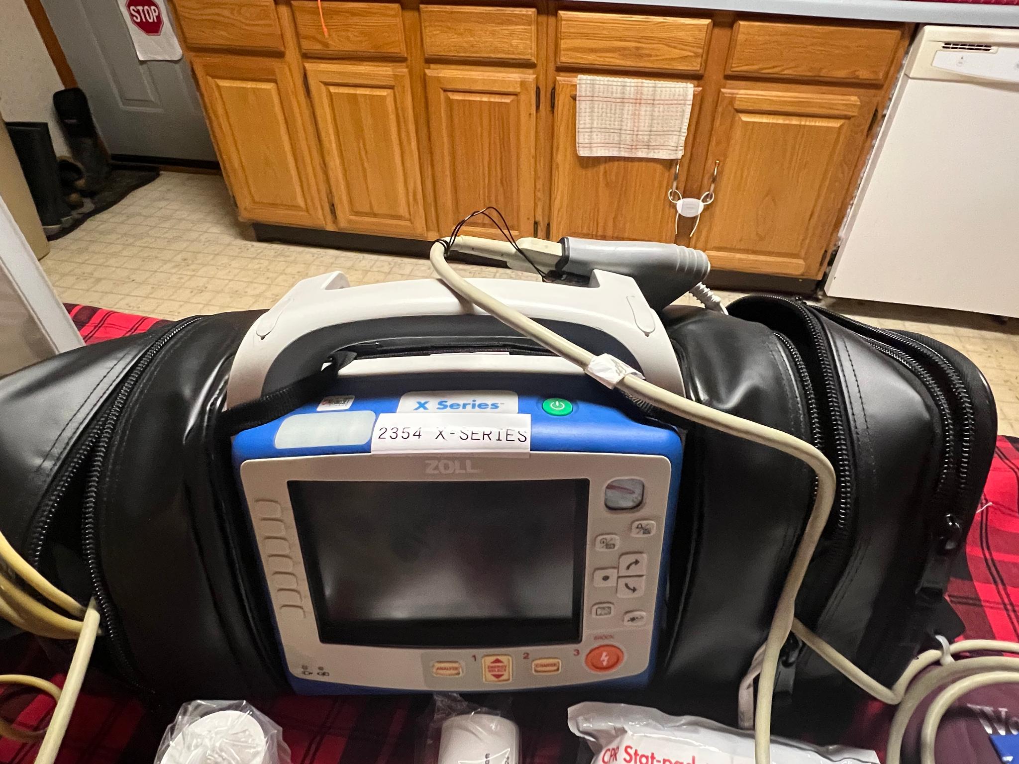 Zoll X series advanced 12 lead monitor defibrillator - image 3