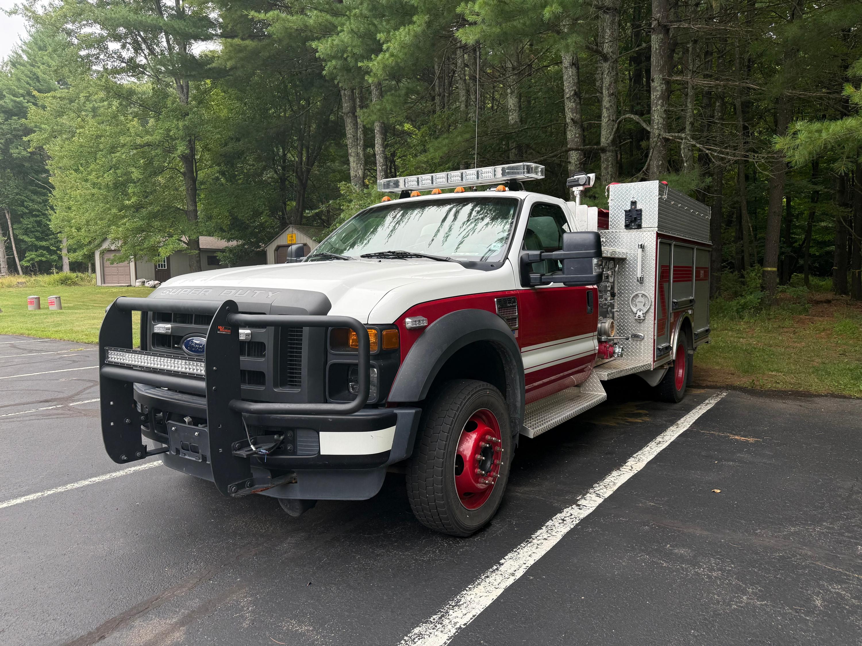 2009 Pierce Ford 4x4 Mini Pumper - image 1