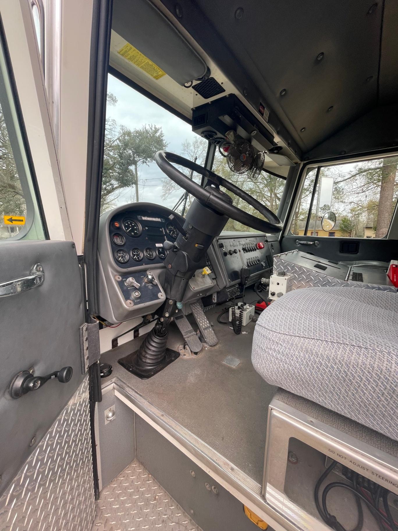 1994 Spartan Pumper Tanker - image 21