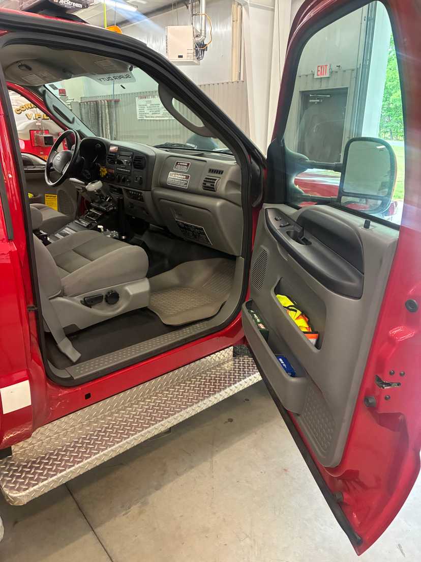 2004 4 Guys Ford Mini Pumper — photo 5