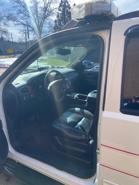 2013 Chevrolet Tahoe Command Unit - image 11