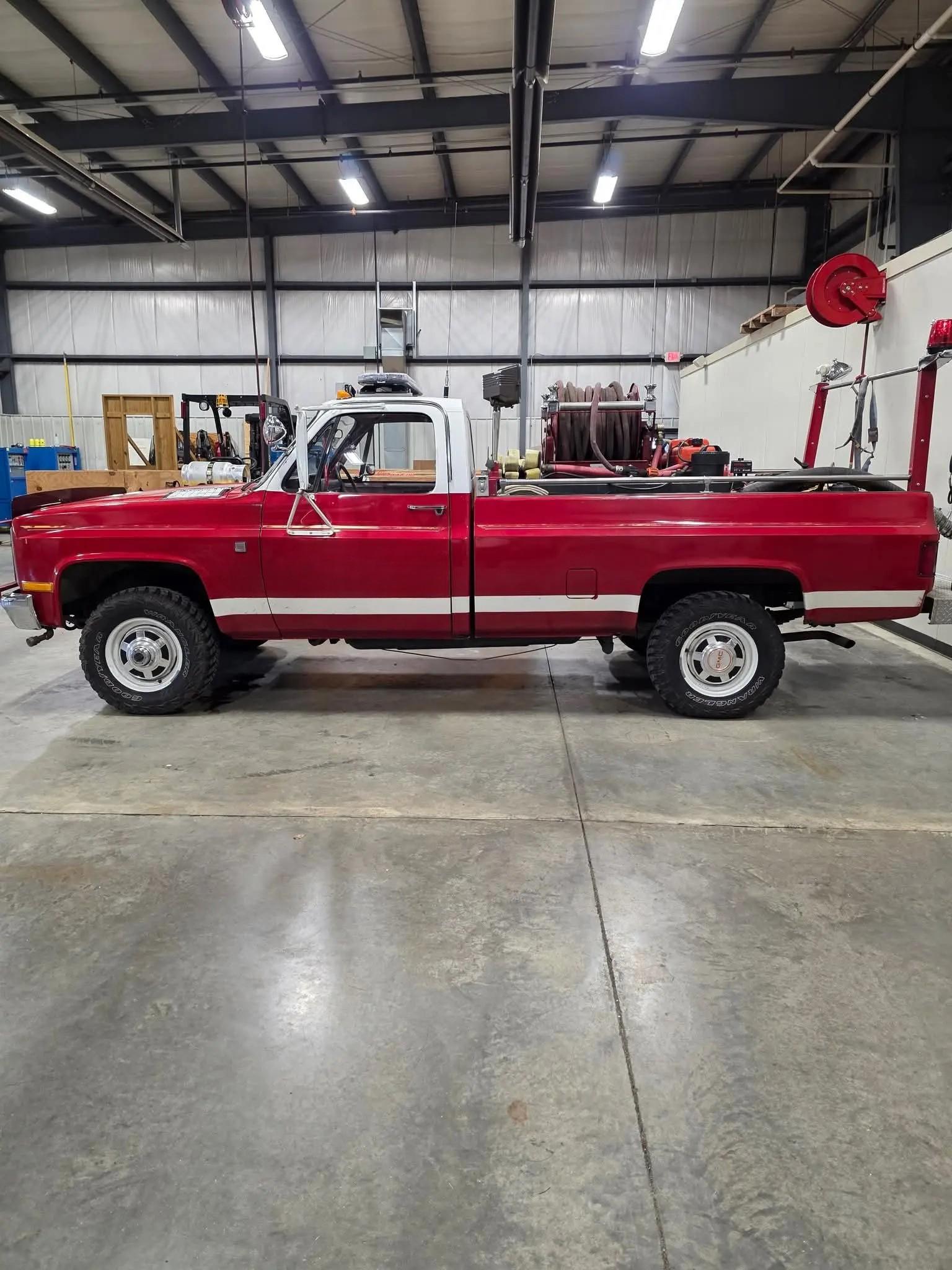 1985 GMC - image 1