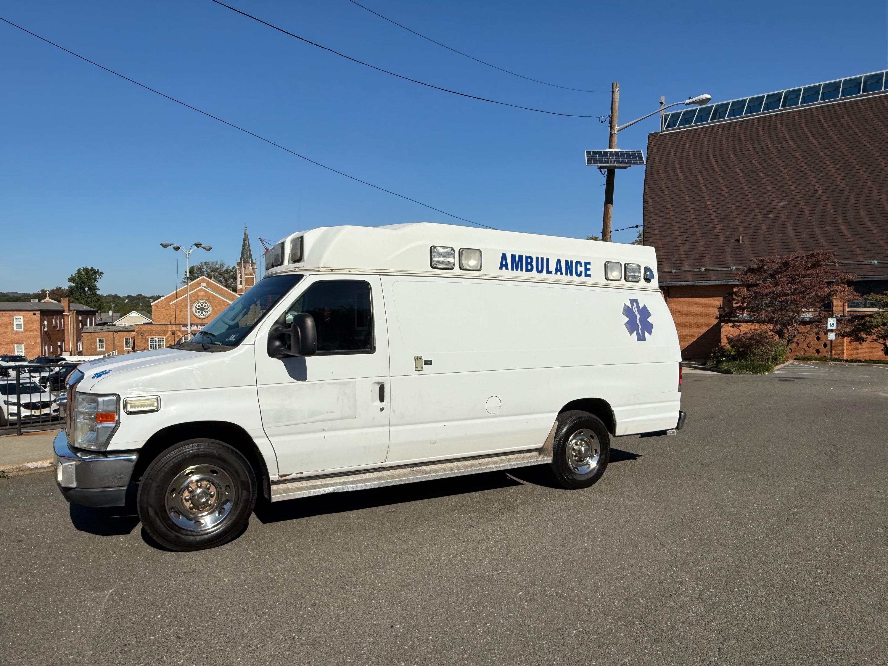 2012 Ford E350 Type II Ambulance - image 2
