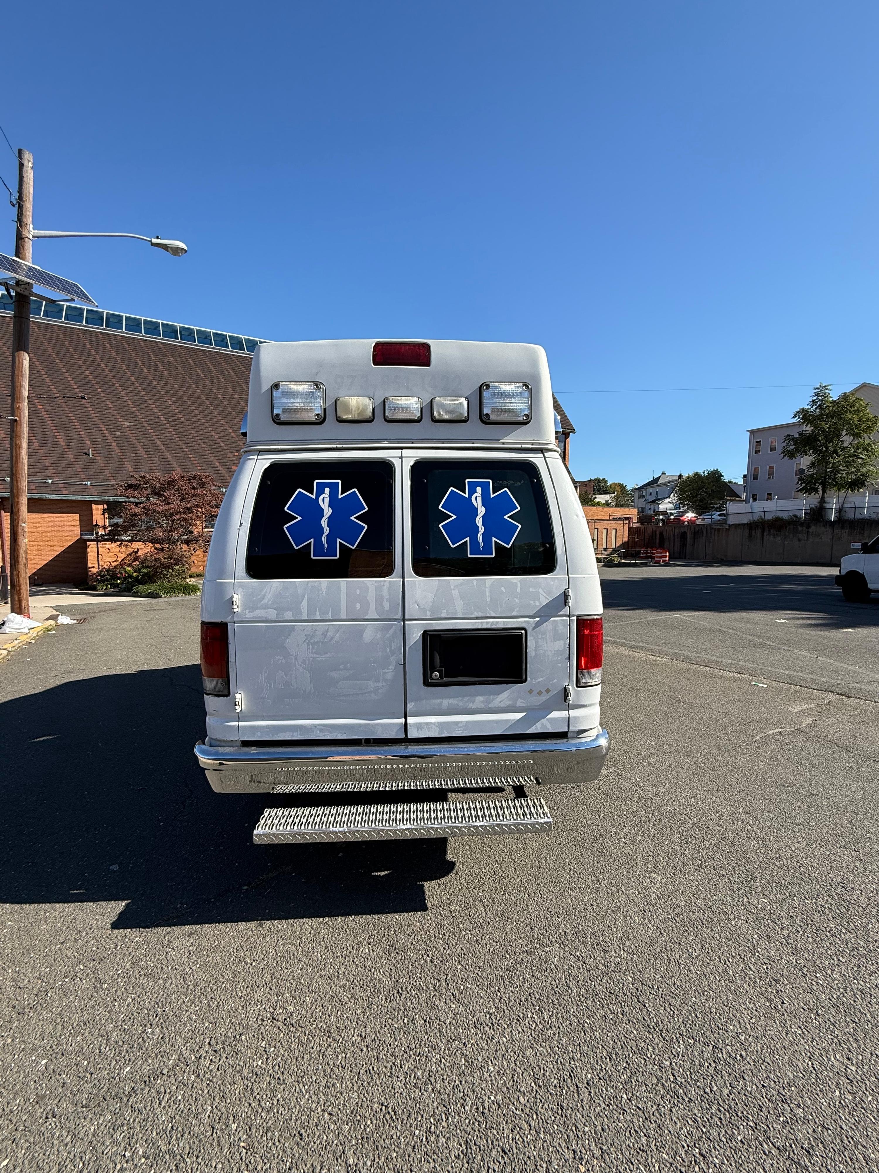 2012 Ford E350 Type II Ambulance - image 12