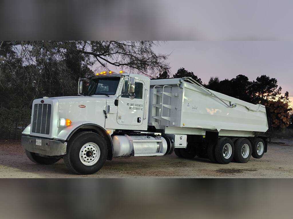 2019 Peterbilt 365 Dump Truck
