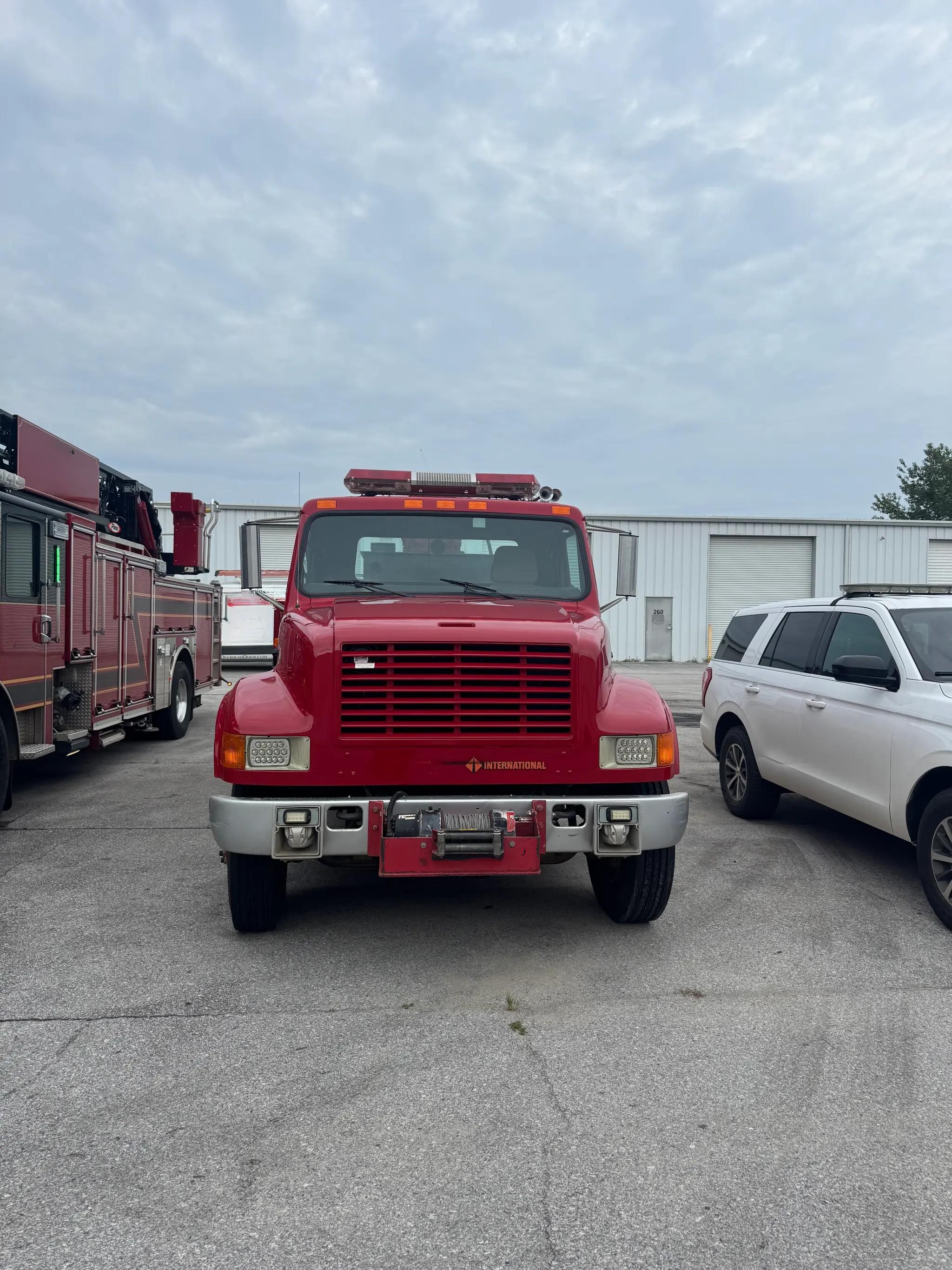 1987 International Brush Truck - image 2