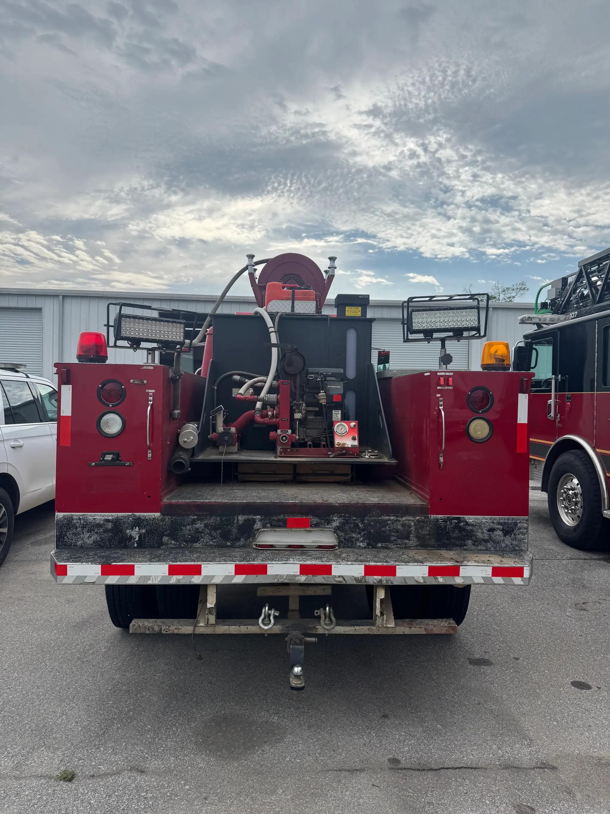 1987 International Brush Truck - image 5