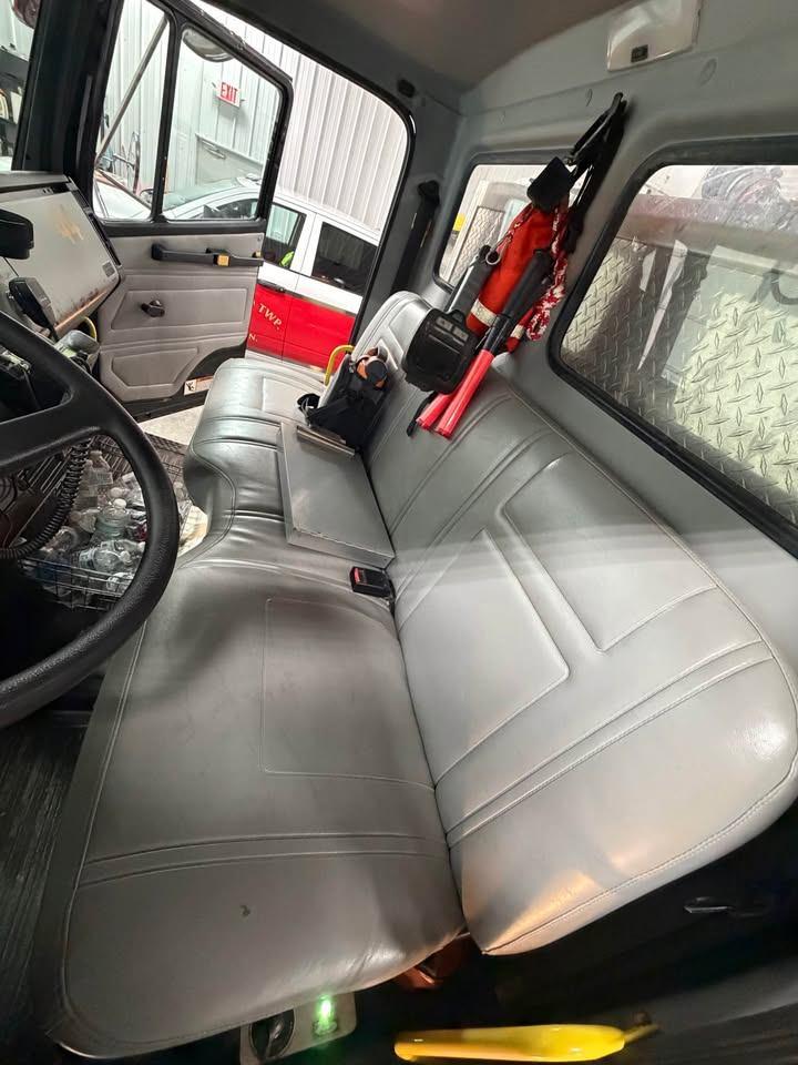 1998 E-One Freightliner Pumper - image 20