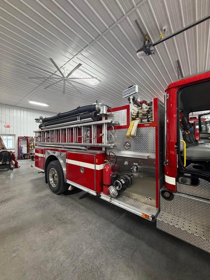 1998 E-One Freightliner Pumper - image 6