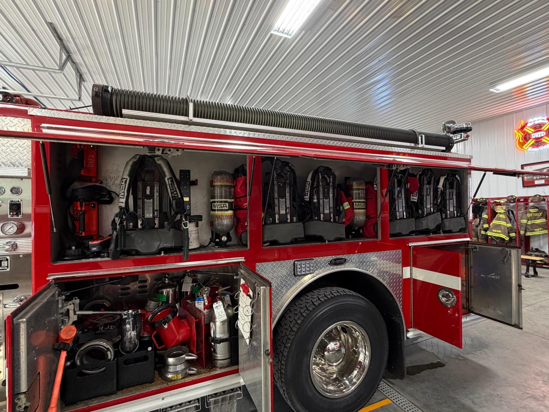 1998 E-One Freightliner Pumper - image 15