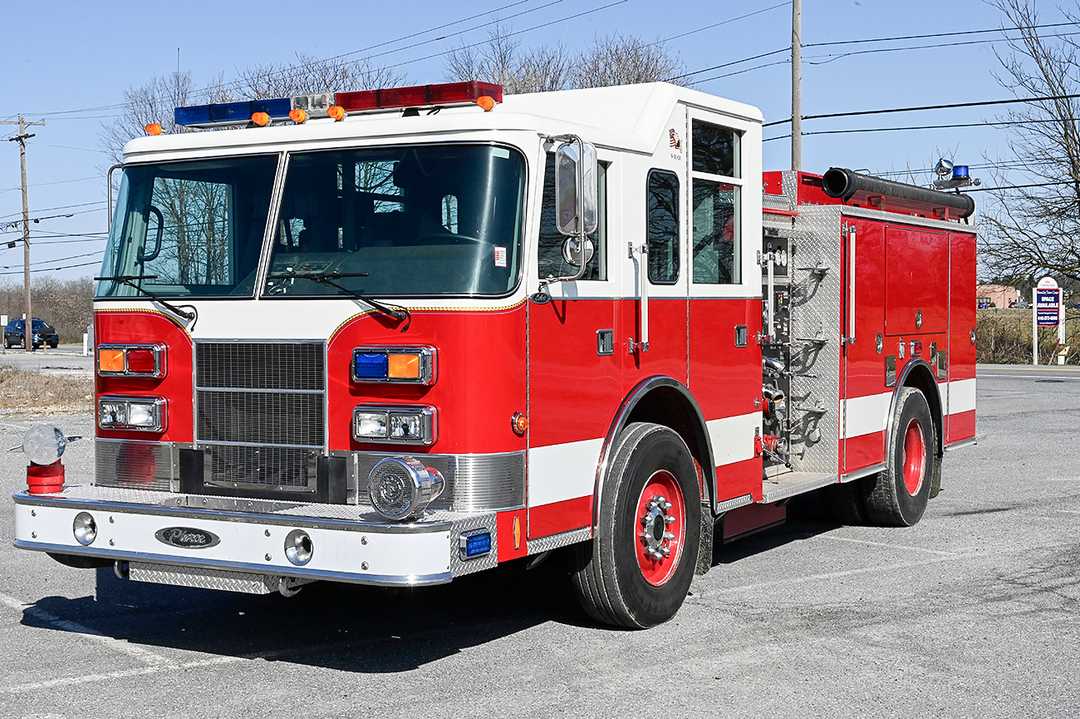 2002 Pierce Saber 1250/1000 Rural Pumper