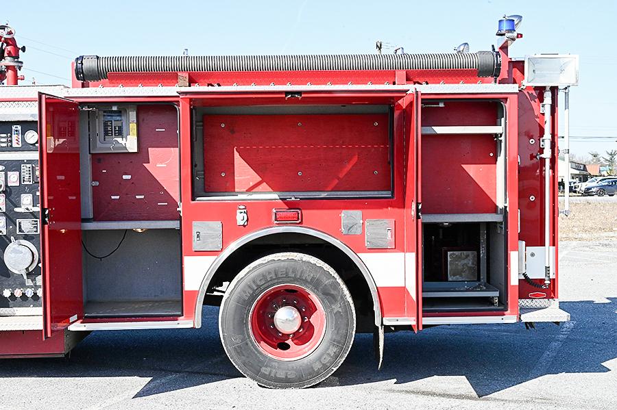 2002 Pierce Saber 1250/1000 Rural Pumper - image 6