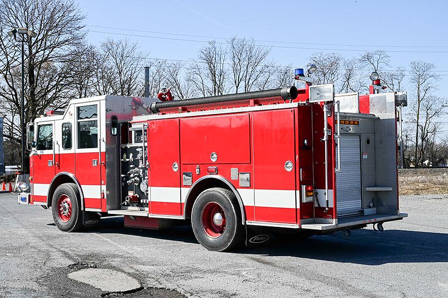 2002 Pierce Saber 1250/1000 Rural Pumper - image 7
