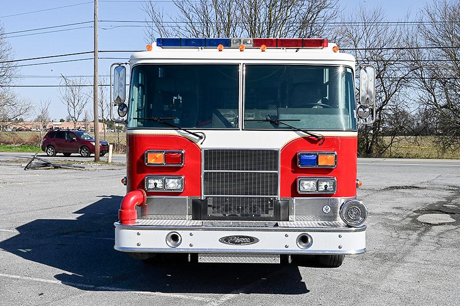 2002 Pierce Saber 1250/1000 Rural Pumper - image 10