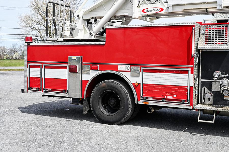 2003 Pierce 75′ Quint 1500/400 - image 13