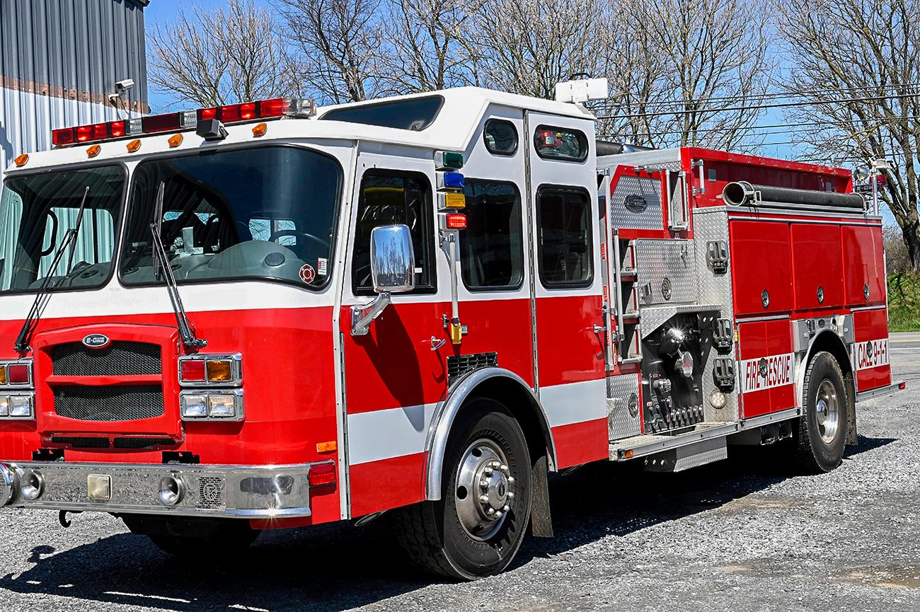 2003 E-One 1500/1250 Rural Pumper With rear dump - image 1