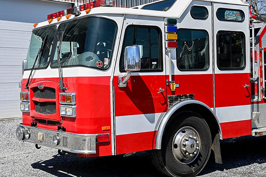 2003 E-One 1500/1250 Rural Pumper With rear dump - image 7