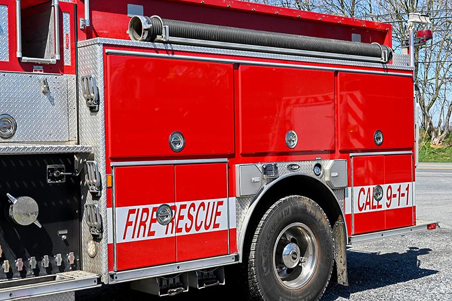 2003 E-One 1500/1250 Rural Pumper With rear dump - image 8