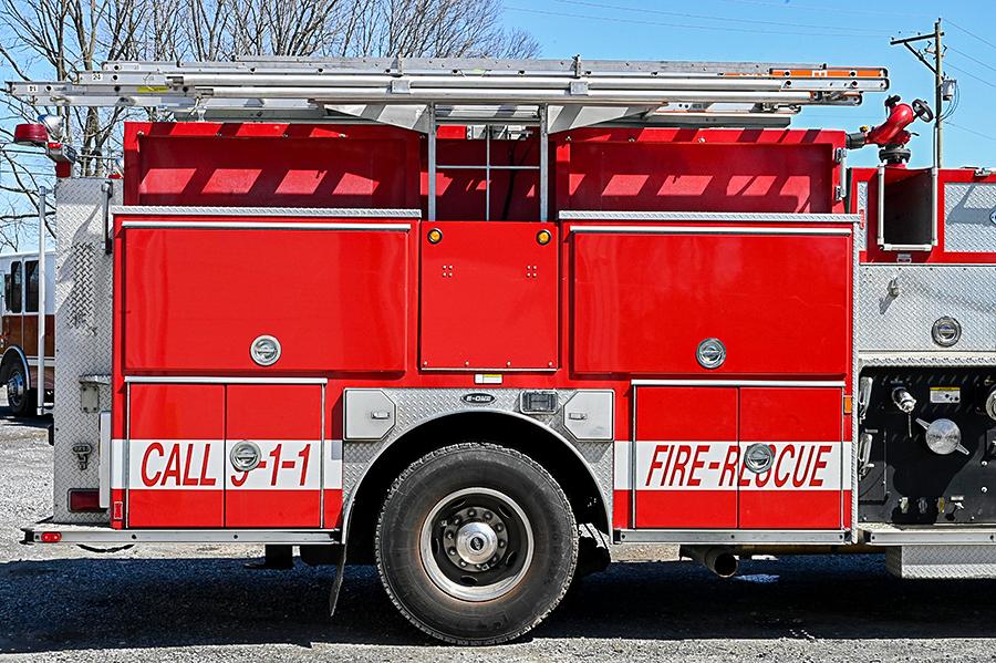 2003 E-One 1500/1250 Rural Pumper With rear dump - image 9