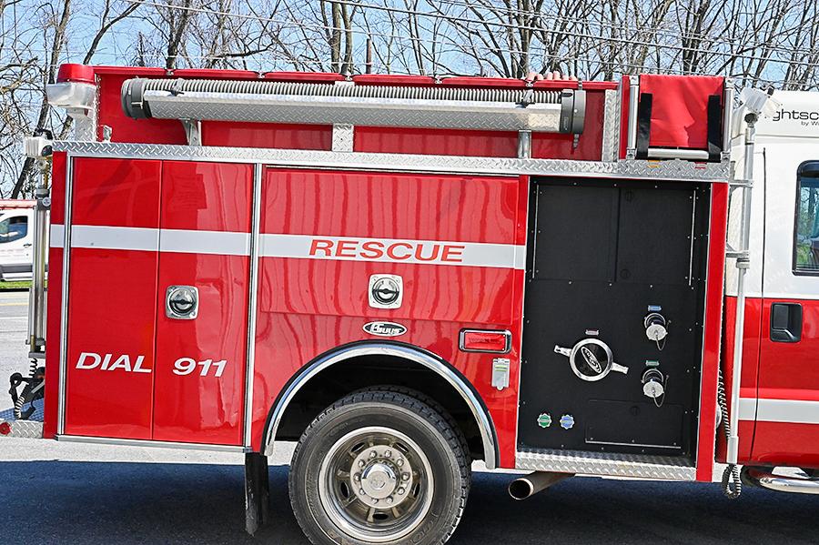 2009 Ford/4 Guys 4X4 Mini Pumper 1000 GPM/290 Tank - image 9