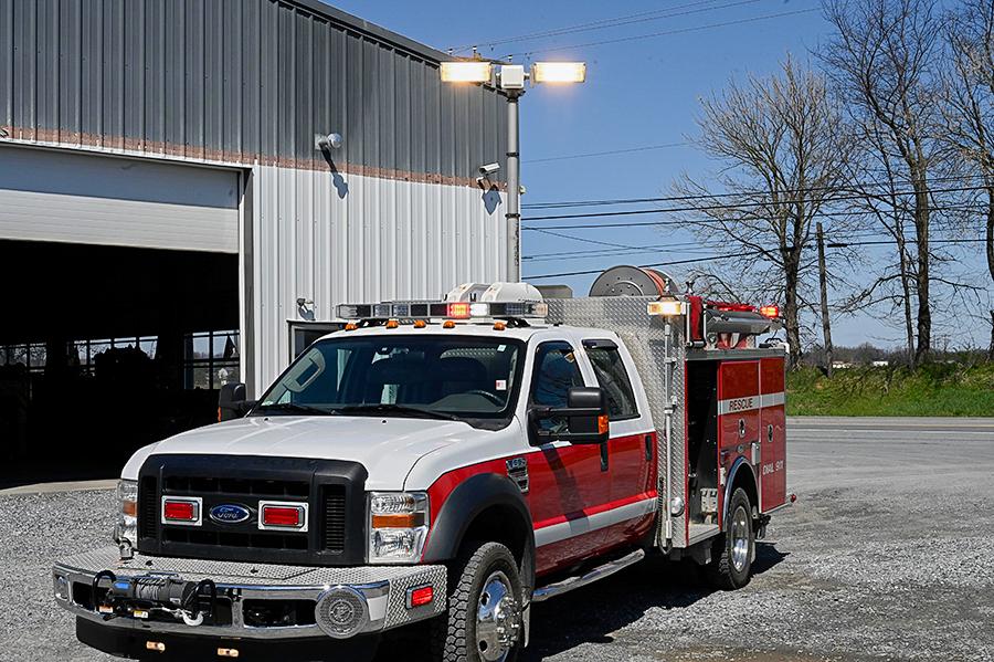 2009 Ford/4 Guys 4X4 Mini Pumper 1000 GPM/290 Tank - image 16