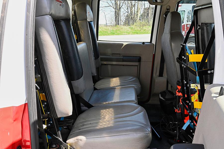 2009 Ford/4 Guys 4X4 Mini Pumper 1000 GPM/290 Tank - image 19