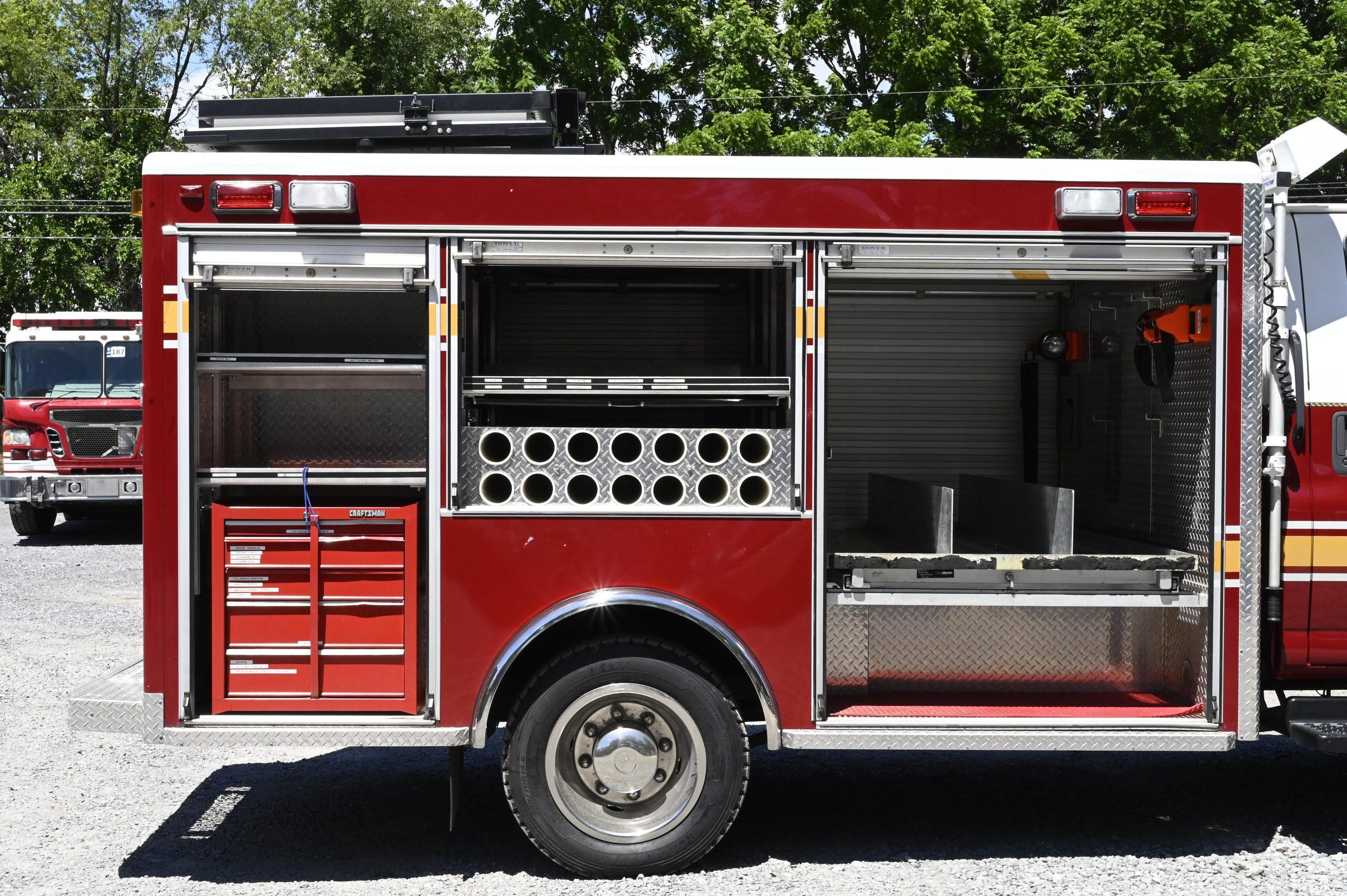 2008 GMC Medium Duty Rescue / Utility / Traffic Truck - image 11