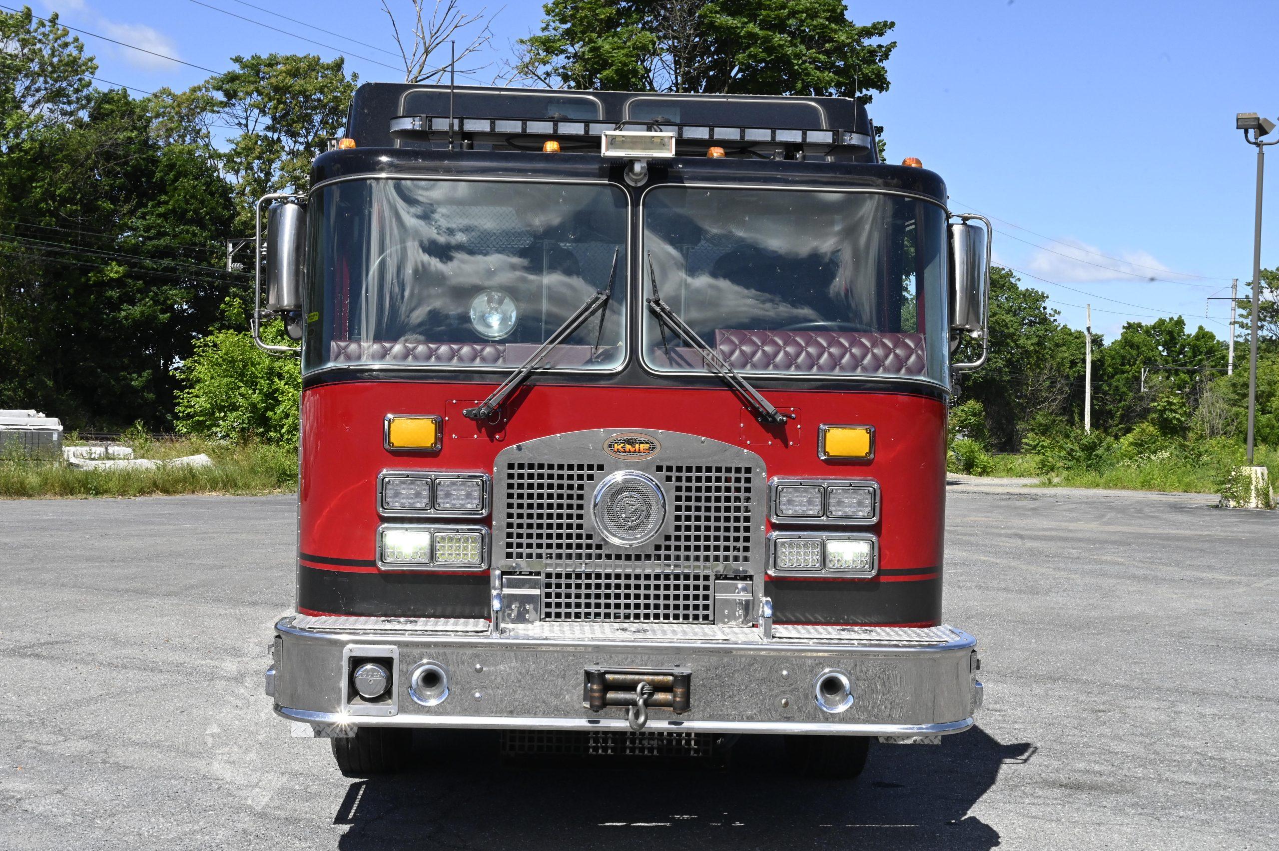 2002 KME Non Walk-In Heavy Rescue with Cascade - image 10