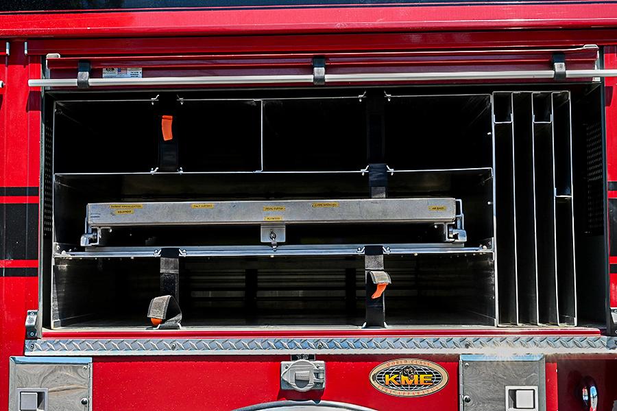 2002 KME Non Walk-In Heavy Rescue with Cascade - image 23