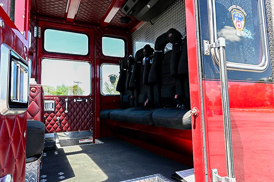 2002 KME Non Walk-In Heavy Rescue with Cascade - image 27