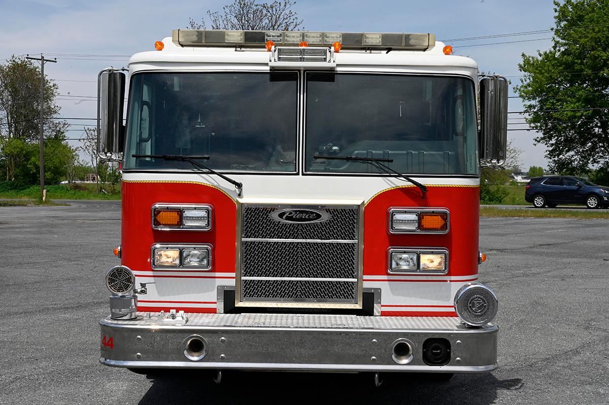 2011 Pierce 1250/1000 Rural Pumper with rear dump - image 3