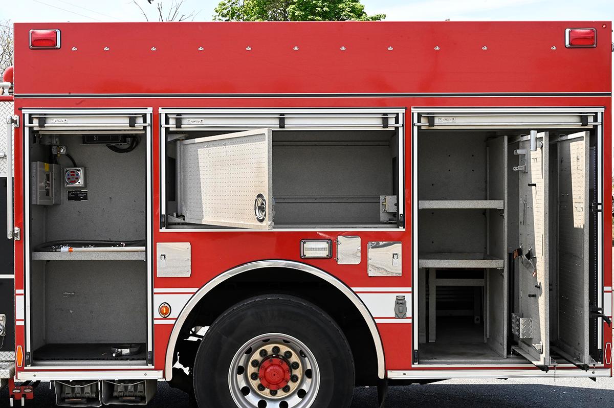 2011 Pierce 1250/1000 Rural Pumper with rear dump - image 7