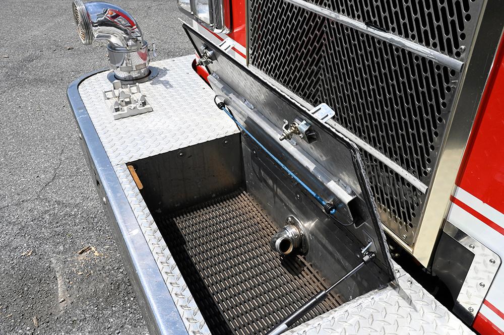 2011 Pierce 1250/1000 Rural Pumper with rear dump - image 13