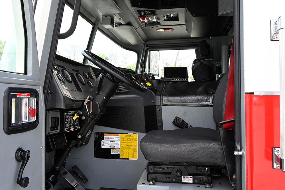 2011 Pierce 1250/1000 Rural Pumper with rear dump - image 17