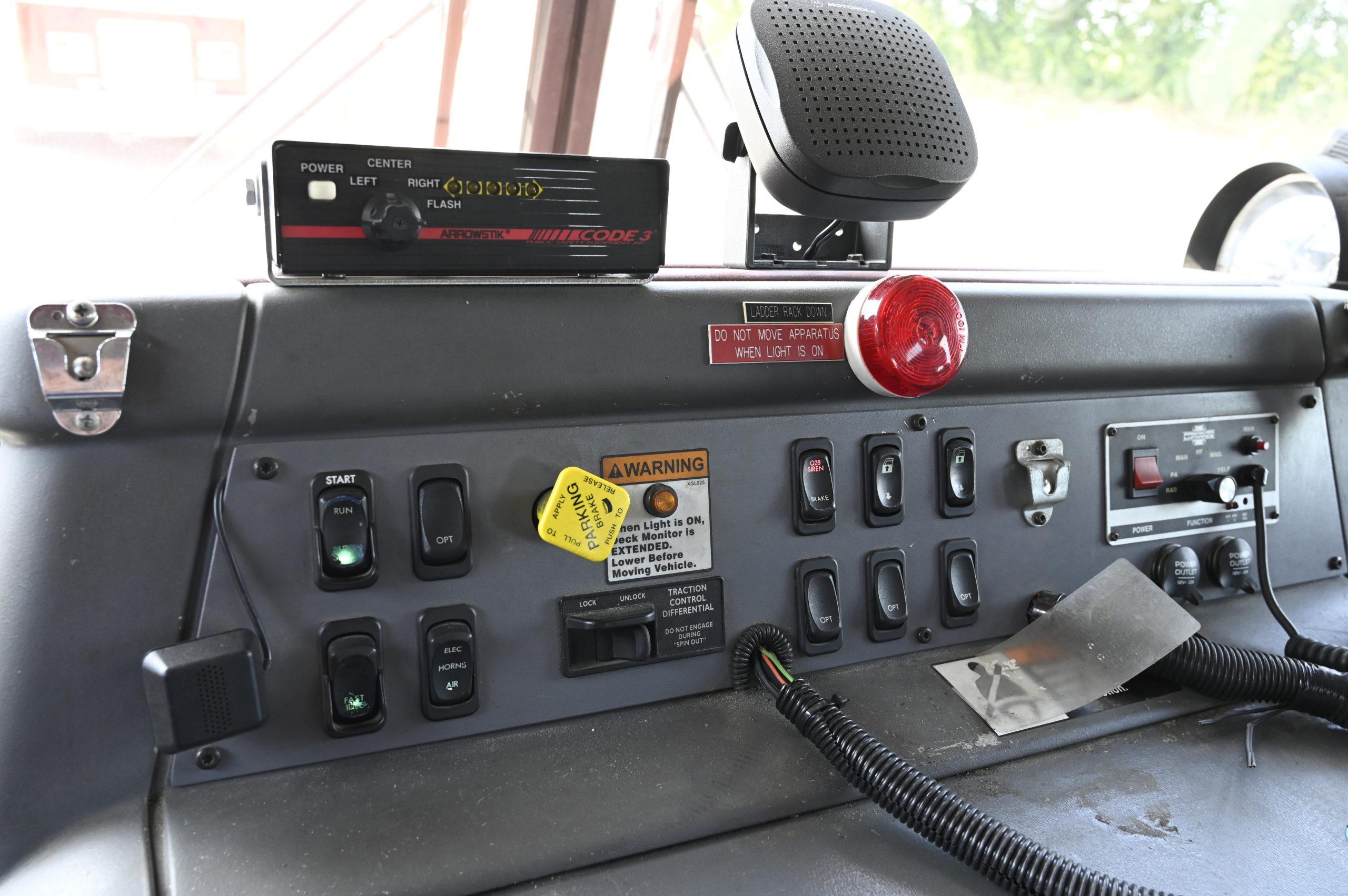 2001 ALF 1250/1250 Rural Pumper with Rear dump - image 17