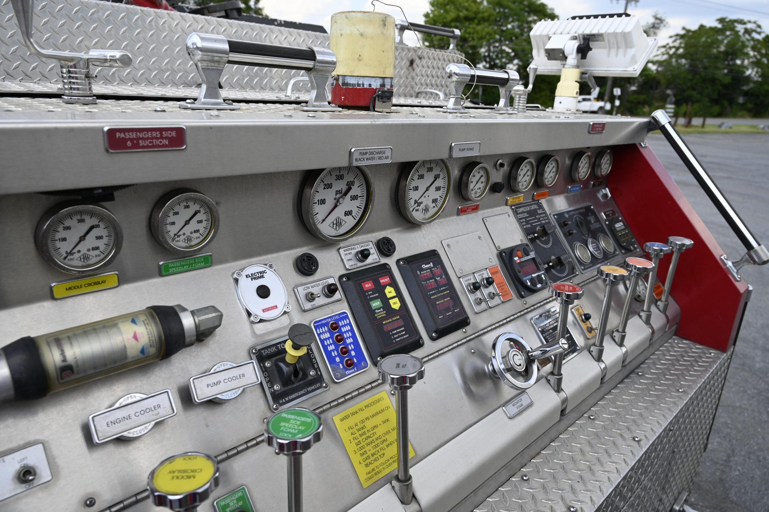 2004 Spartan 1500/750 Rescue Pumper With CAFS - image 16