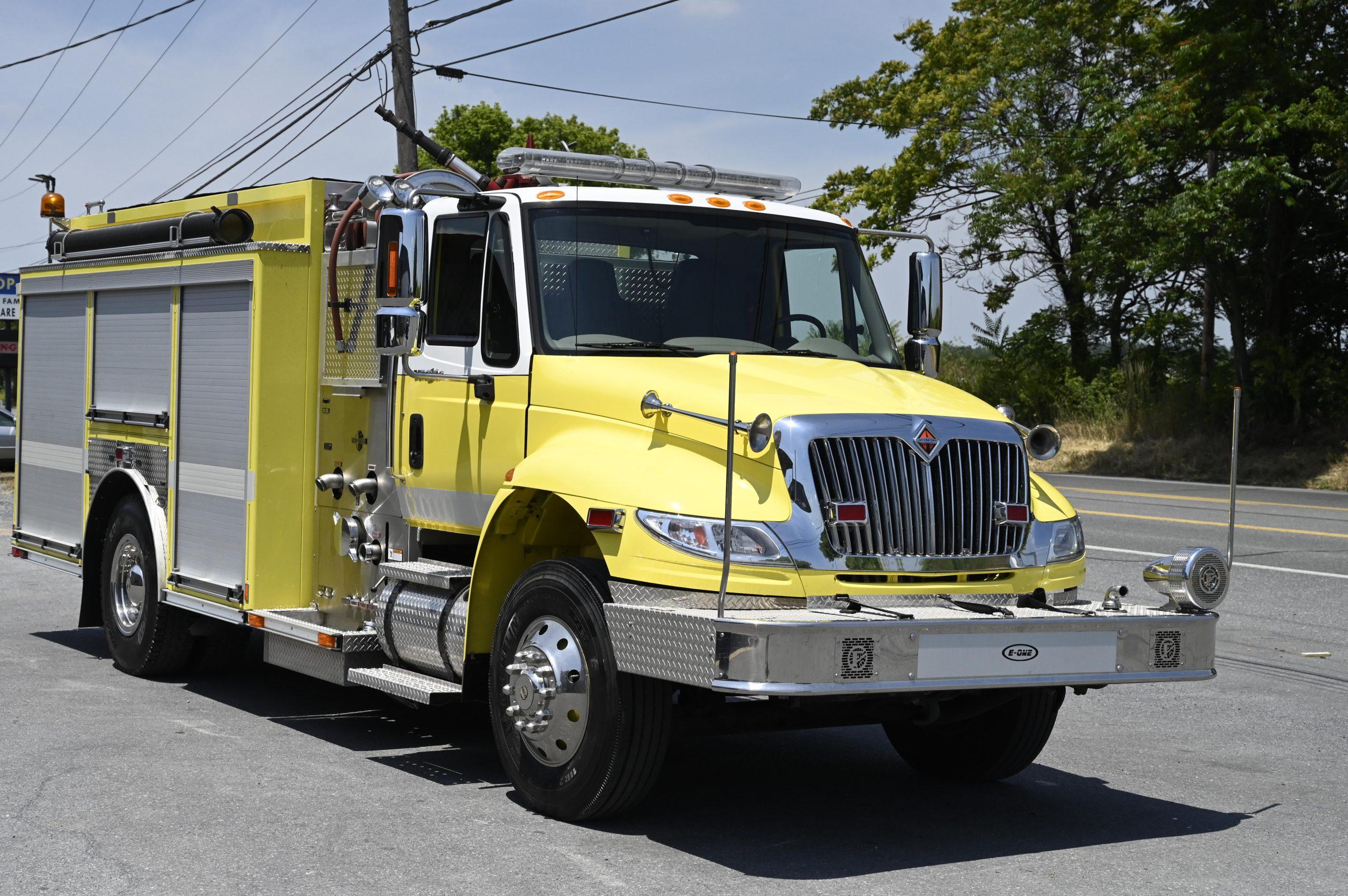 2009 International/E-One 1500/1000 Rural Pumper - image 2