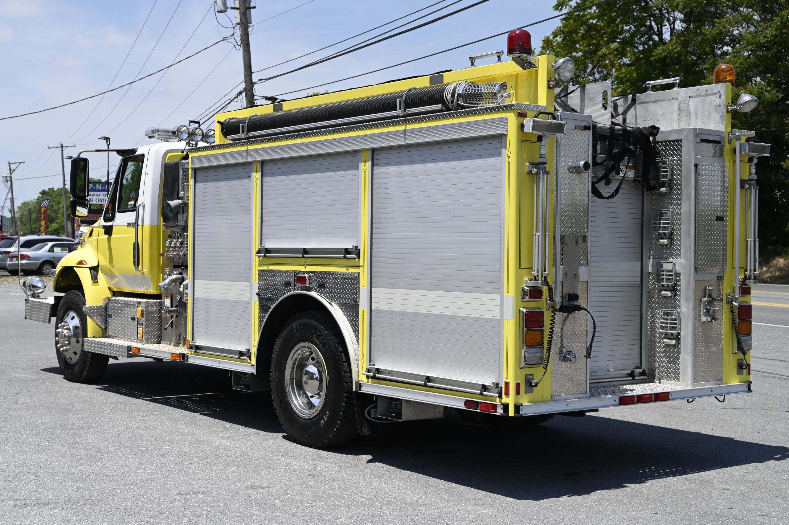 2009 International/E-One 1500/1000 Rural Pumper - image 3