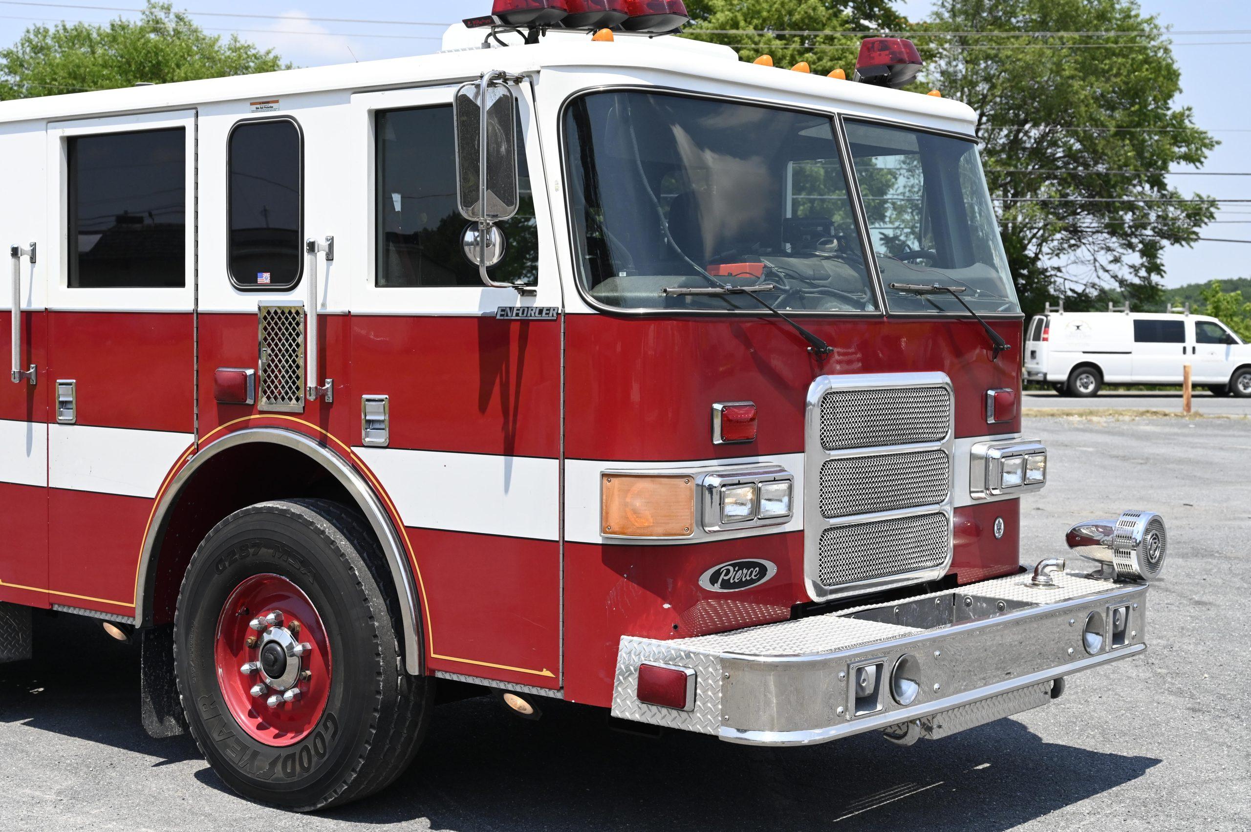 2004 Pierce Enforcer 1500/750 Rescue Pumper - image 6