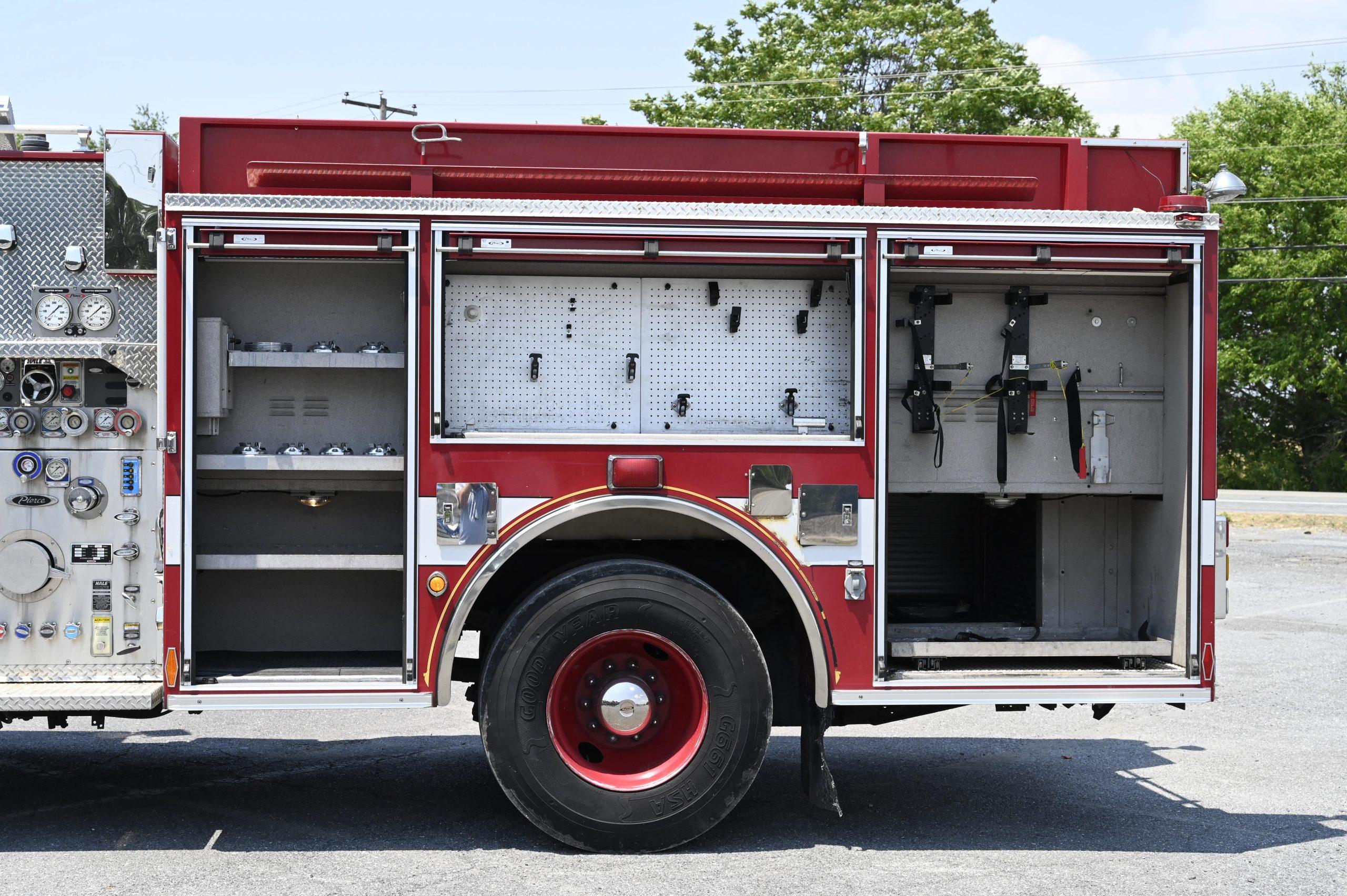 2004 Pierce Enforcer 1500/750 Rescue Pumper - image 9