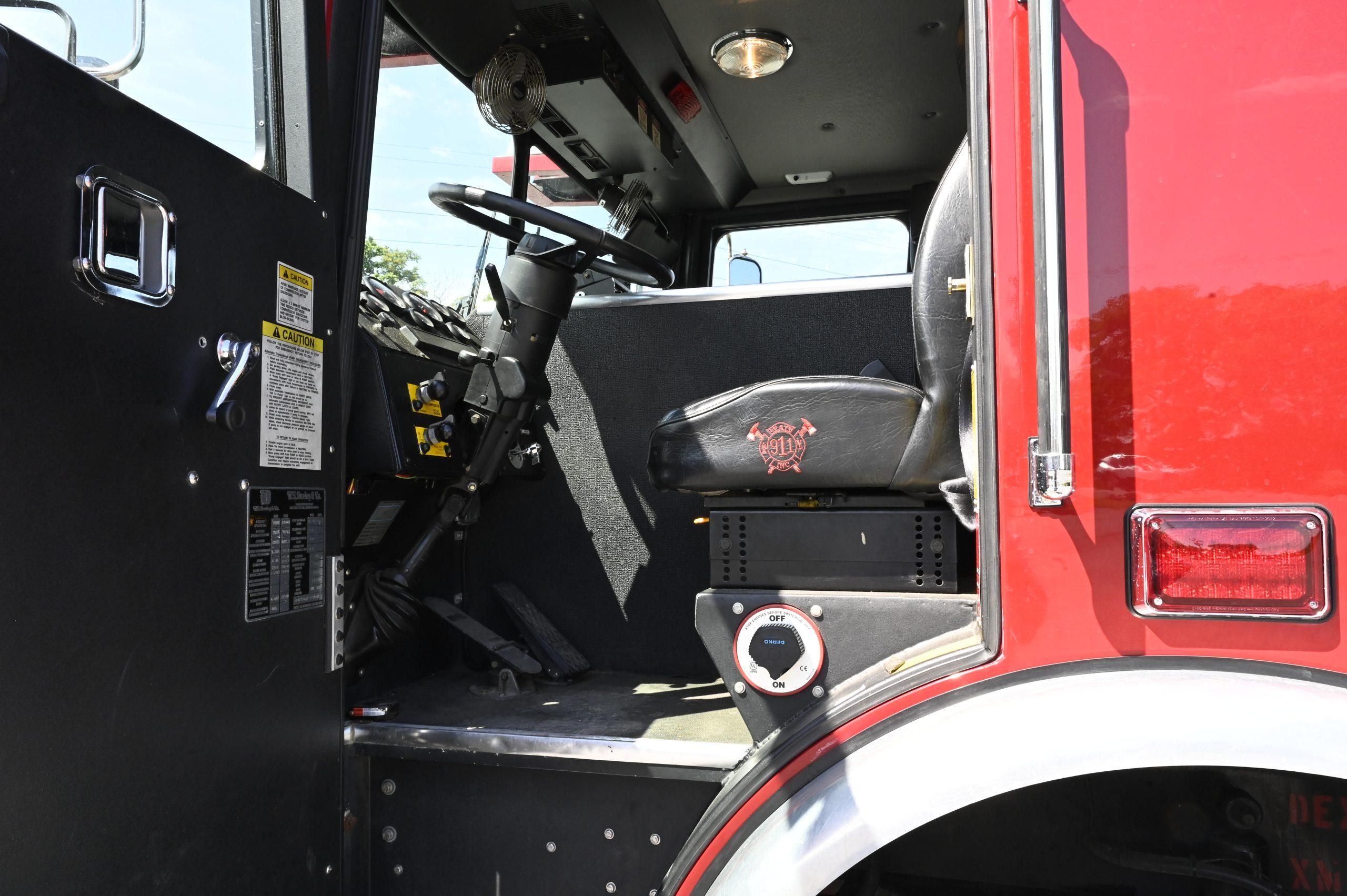 2001 HME/Darley 4X4 Pumper 1000/500 with CAFS - image 18