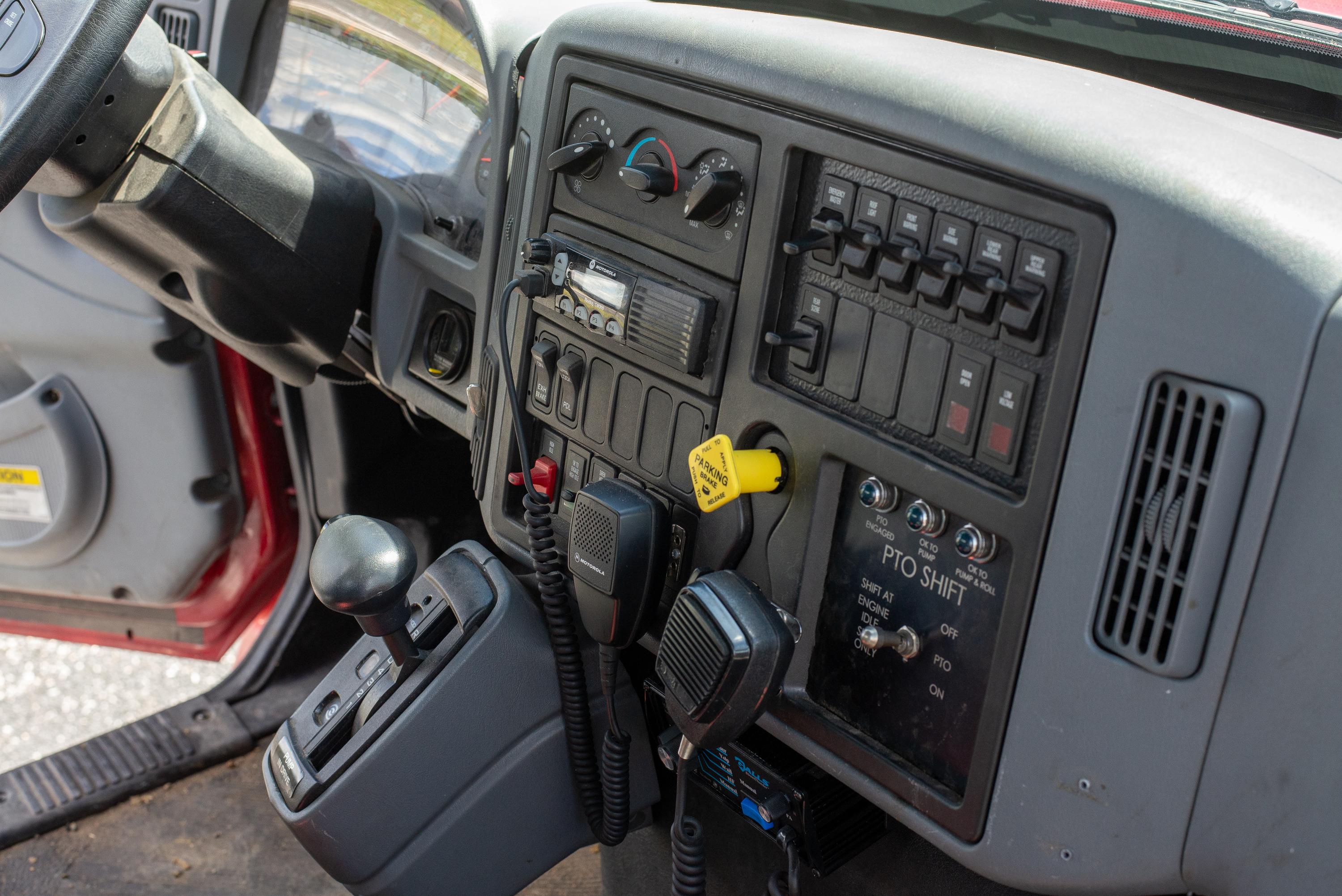 2005 Pierce International Pumper Tanker - image 20