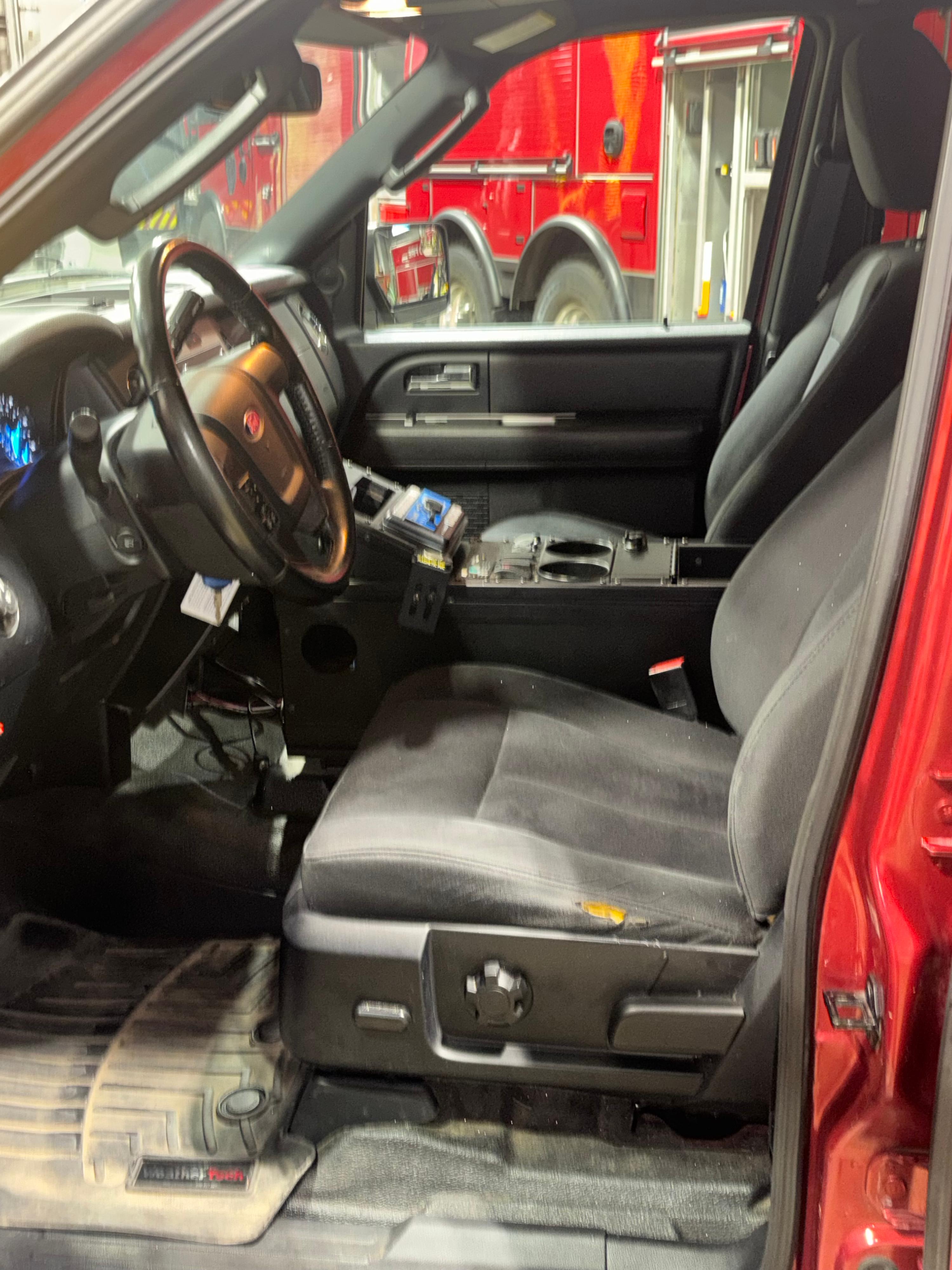 2016 Ford Expedition 4x4 Command Truck - image 16