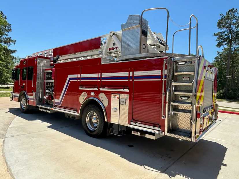 2015 Ferrara Ember 77' Aerial — photo 2