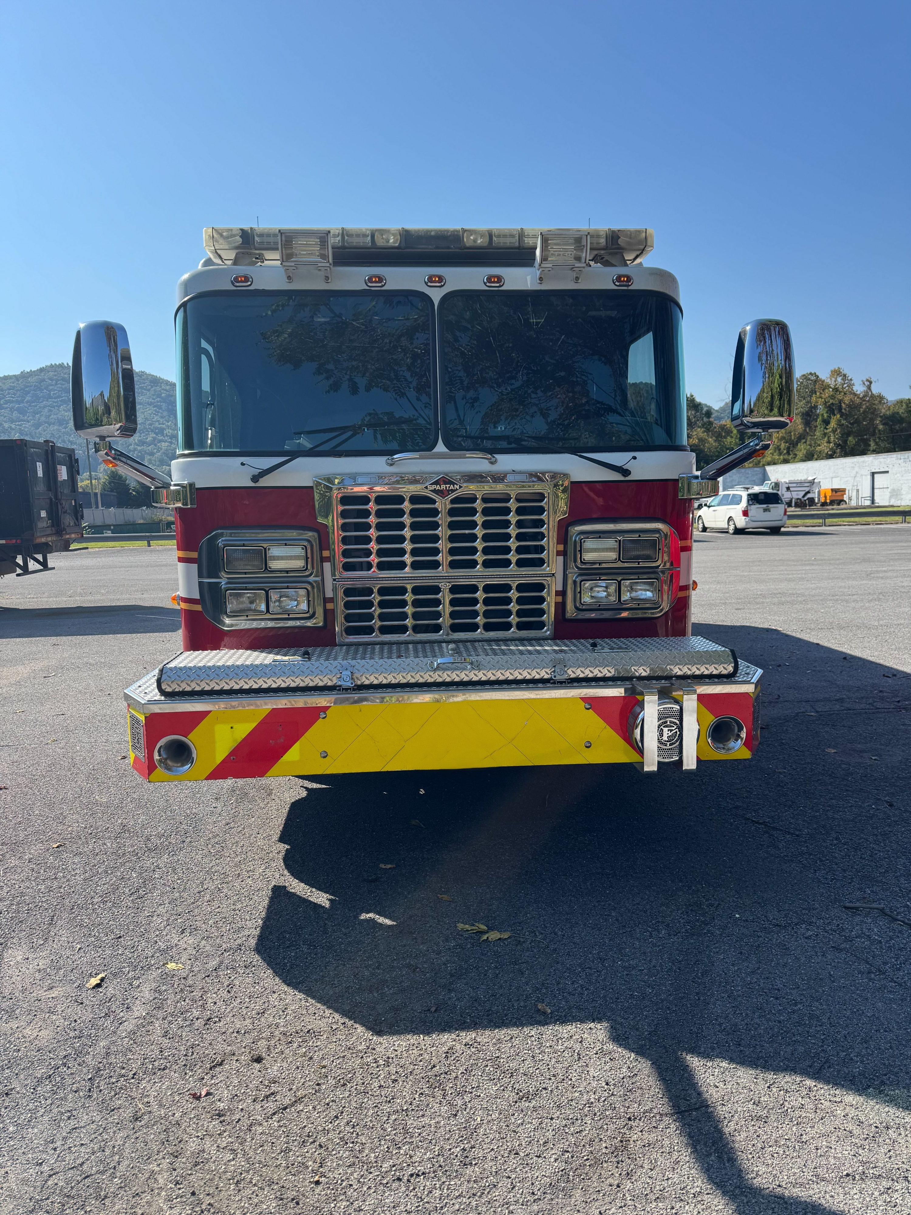 2010 Rosenbauer Spartan Pumper - image 2
