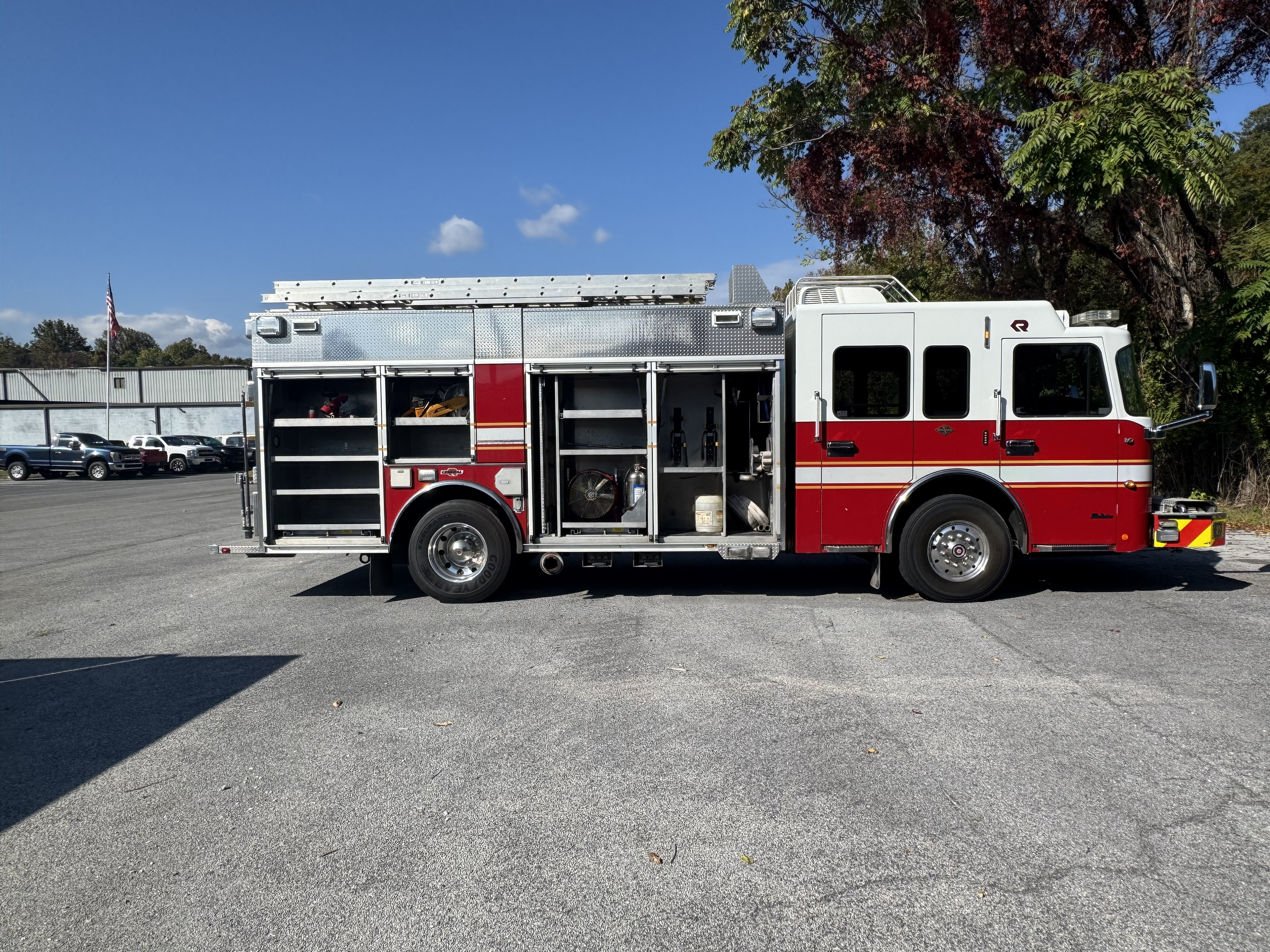 2010 Rosenbauer Spartan Pumper - image 1