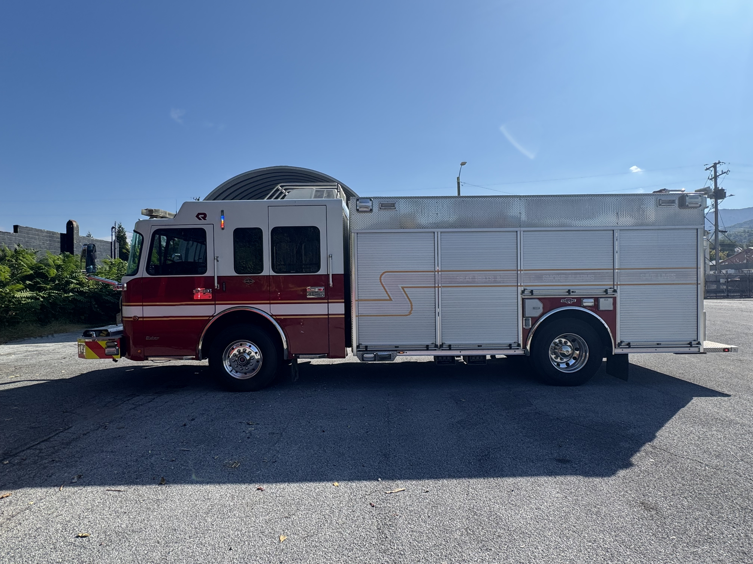 2010 Rosenbauer Spartan Pumper - image 5